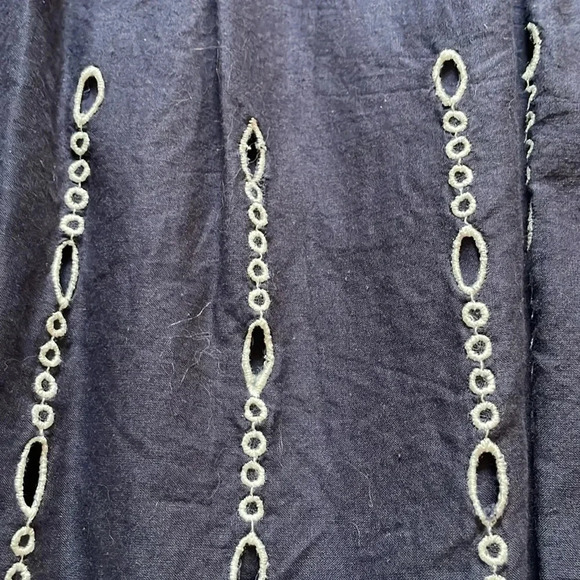 Moda International cotton A-lined skirt Navy & white embroidered details Size 8 - Picture 3 of 12